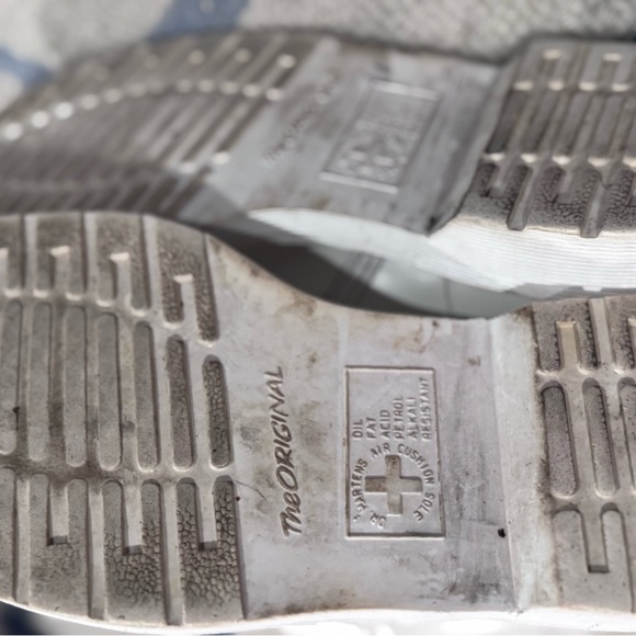 Dr. Marten - Picture 9 of 10